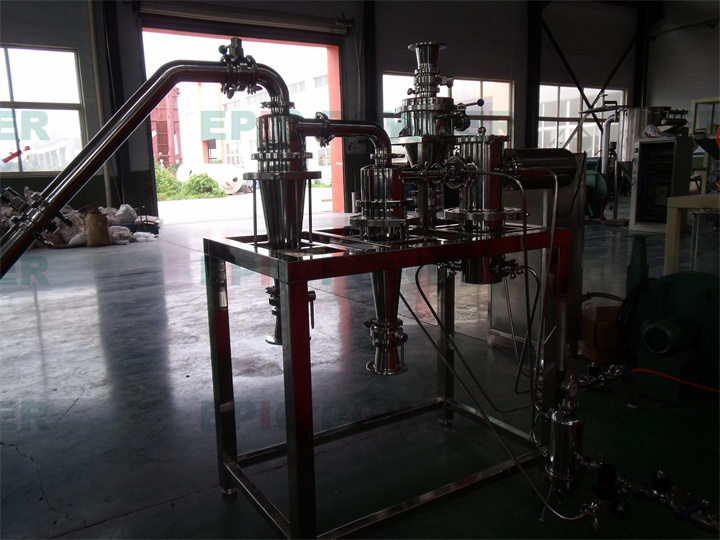量產(chǎn)型對噴式氣流粉碎機
